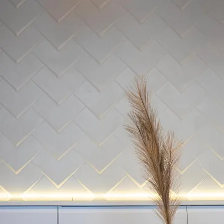 New! Stylish Design Daire Kaloşvar