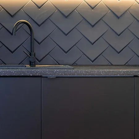 New! Stylish Design Daire