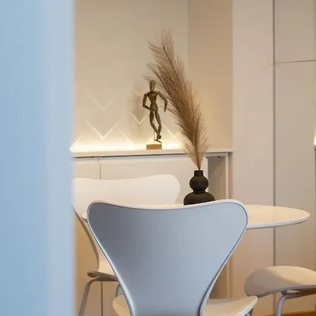 New! Stylish Design Daire *